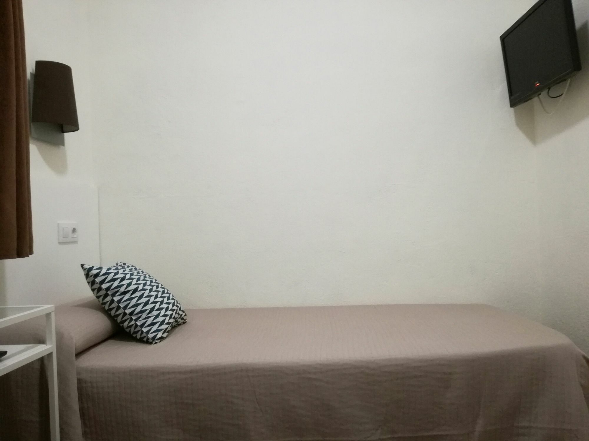 Lesseps Hostel