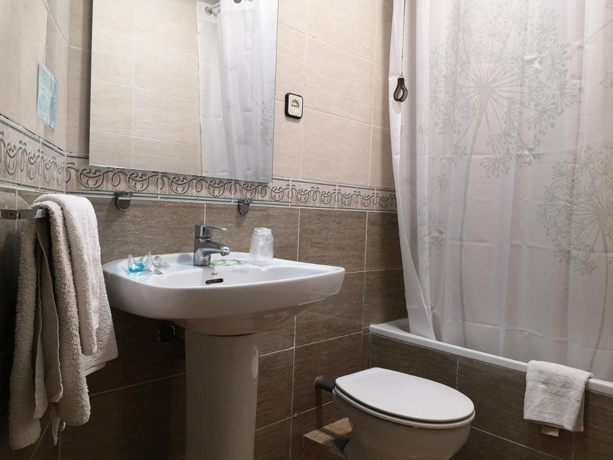 Guest house Lesseps 2*